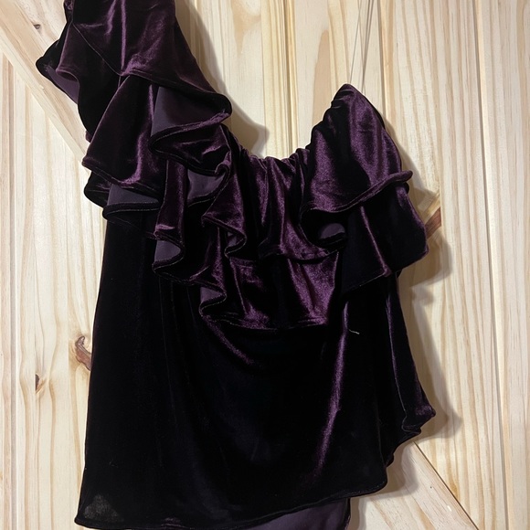 NWT MISA VELVET TOP ONE SHOULDER SIZE M - Picture 6 of 6